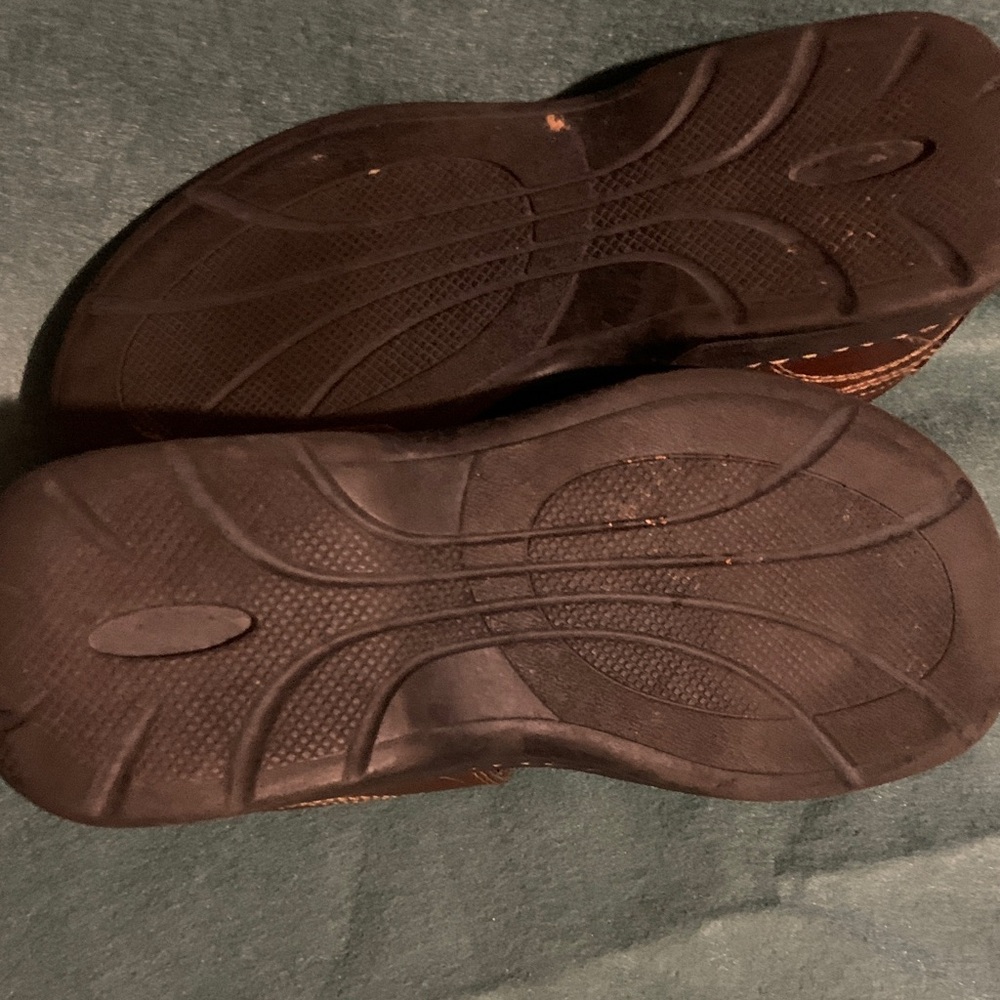 Men's Brown Leather Fisherman Sandals - Picture 7 of 7